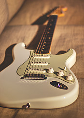 Fender Stratocaster - Strung Guitars