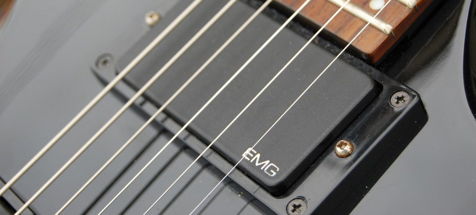 Activer pick up - Strung Guitars